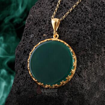 14 K Altın Kaplama Yeşil Akik Taşı Kenarları Hilal Motifi İşlemeli Yuvarlak Model Kolye - Osmanlı Pazar