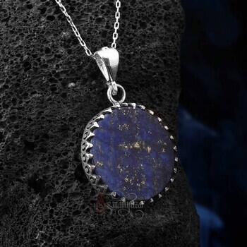 Doğal Lapis Lazuli Taşı Yuvarlak Model 925 Ayar Gümüş İşçilikli Kolye - Osmanlı Pazar