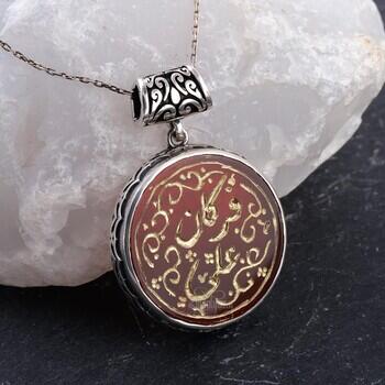 Kişiye Özel Osmanlıca İsim Yazılı Gümüş Kolye Elde Oyma İşçiliği - Osmanlı Pazar