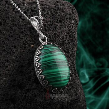 Malahit Taşı 925 Ayar Gümüş El İşi Oval Kesim Kolye - Osmanlı Pazar