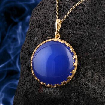  Mavi Akik Taşı 14 K Altın Kaplama Yuvarlak Model Kenarları Hilal Motifli Kolye - Osmanlı Pazar