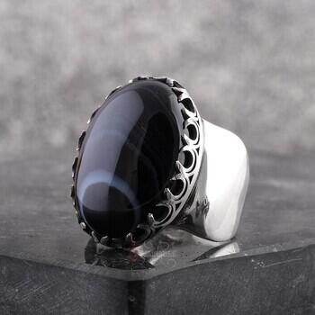 Siyah Çizgili Akik Taşı 925 Ayar Gümüş Hilal Motifi Tırnak İşlemeli Yüzük - Osmanlı Pazar