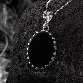 Yassı Kesim Siyah Onix Doğal Taşlı 925 Ayar Gümüş Oval Model Kolye - Osmanlı Pazar