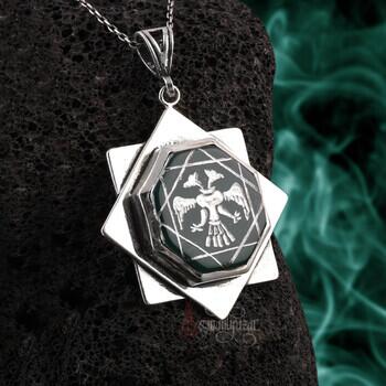 Yeşil Akik Taşı Büyük Selçuklu Devleti Motifli 925 Ayar Gümüş Kolye - Osmanlı Pazar