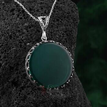Yuvarlak Model Yeşil Akik Taşı Hilal Motifi 925 Ayar Gümüş İşçilikli Kolye - Osmanlı Pazar